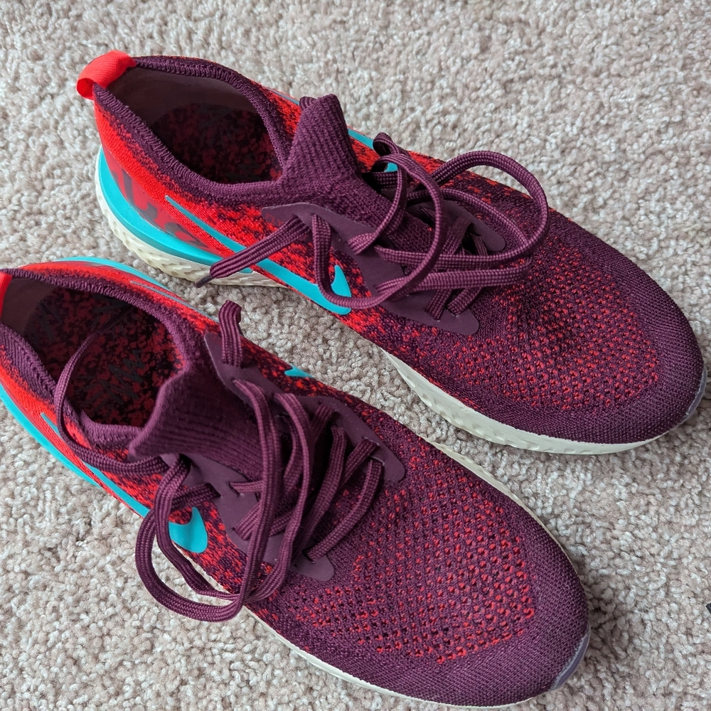Nike React Sneaker size 9.5 worn